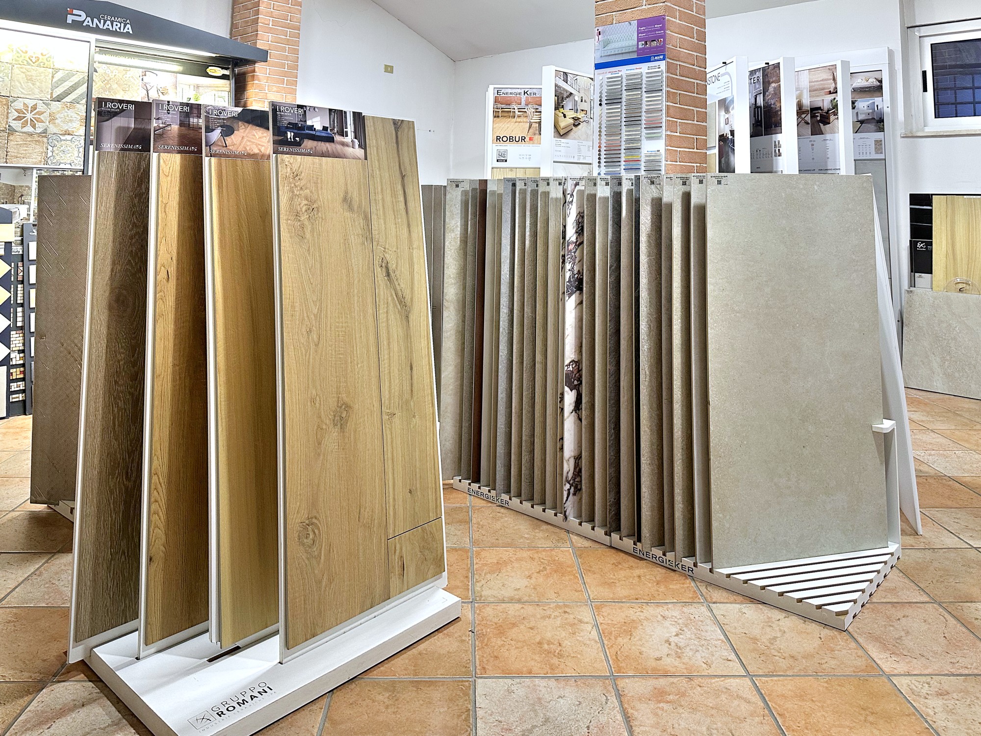 Pavimenti effetto legno e pietra